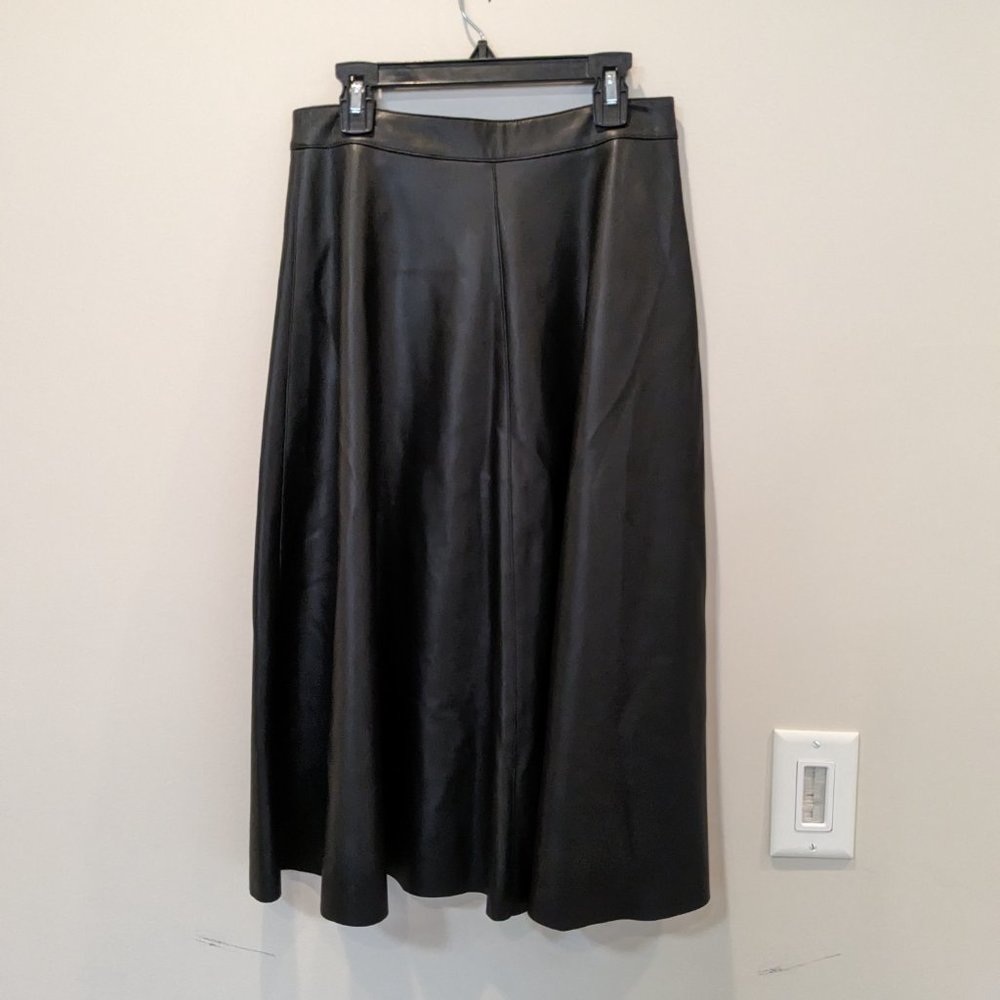 Zara A line Long Black Faux Leather Skirt with Button Details Sz XS - Picture 3 of 5